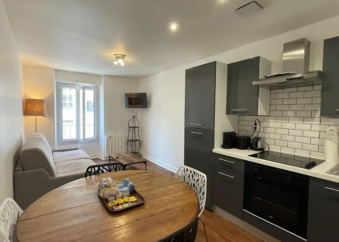 Apart Otel Central 3*