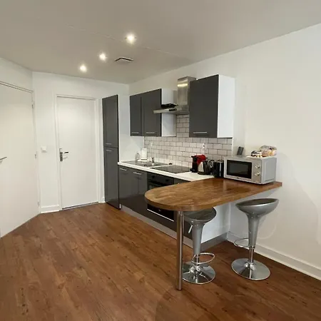 Central Apartmanhotel 3*